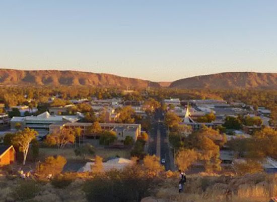 australia/alice-springs/landmark/epilogue-lounge-rooftop-bar