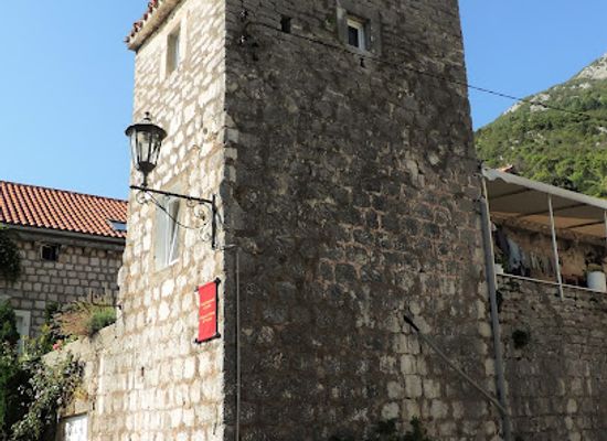montenegro/perast/landmark/palaca-mazarovic