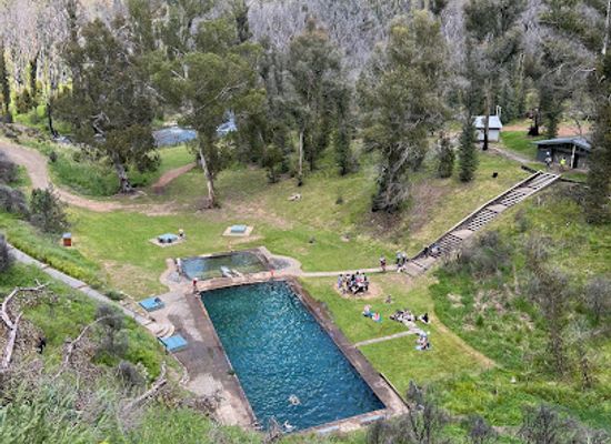 australia/kosciuszko-national-park/landmark/yarrangobilly-caves-thermal-pool