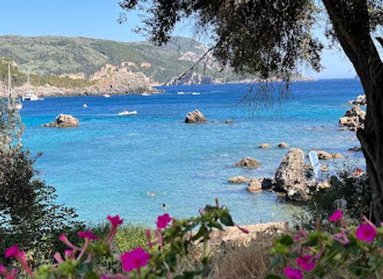 greece/corfu/paleokastritsa/landmark/beach-paleokastritsa