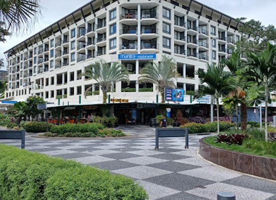 australia/cairns/landmark/cairns-city-sunday-walk