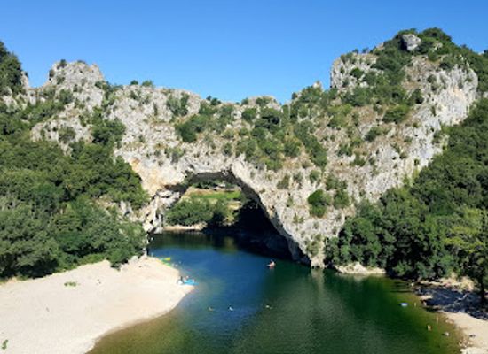 france/ardèche-gorges/landmark/grotte-chauvet-2-ardeche