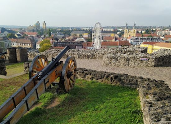 hungary/northern-hungary/landmark/eger-minaret