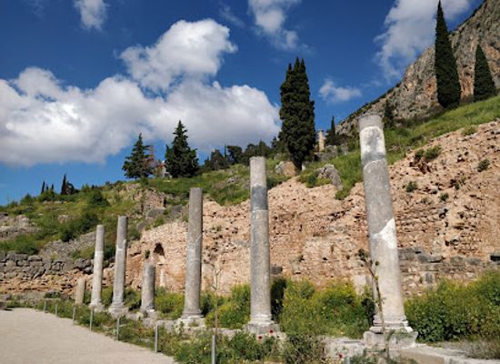 greece/delphi/landmark/u