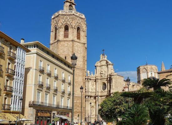 spain/valencia/landmark/valencia-cathedral