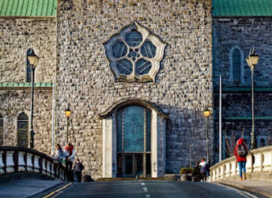 ireland/county-galway/landmark/experience-galway-walking-tours-food-tours-pub-tours-and-whiskey-experiences-in-galway-ireland