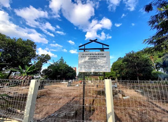 indonesia/jambi/landmark/cagar-budaya-makam-belanda-kerkof