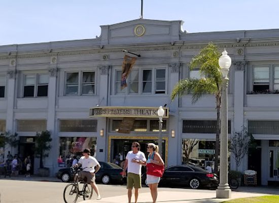 california/coronado/landmark/lamb-s-players-theatre