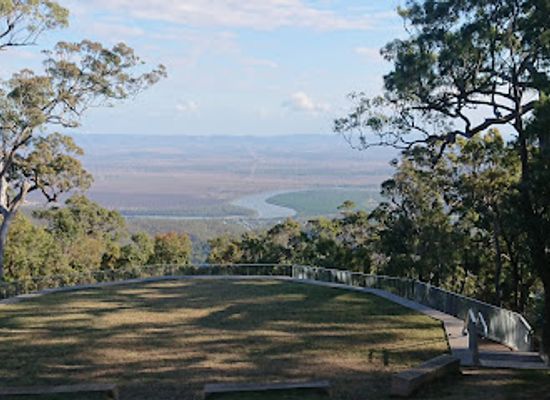 australia/outback/landmark/fraser-park-lookout