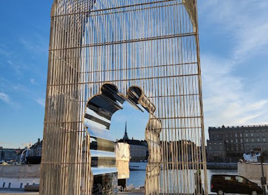 sweden/stockholm/landmark/arch-by-ai-weiwei