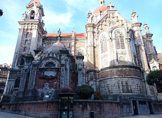 spain/oviedo/landmark/basilica-of-st-john-the-regal
