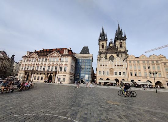 czechia/prague/new-town/landmark/wenceslas-square