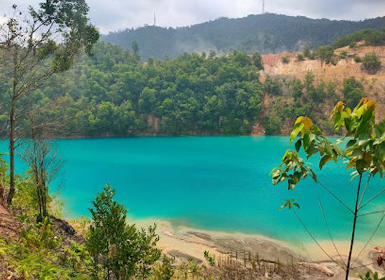 malaysia/west-coast/landmark/tasik-biru-bukit-ibam