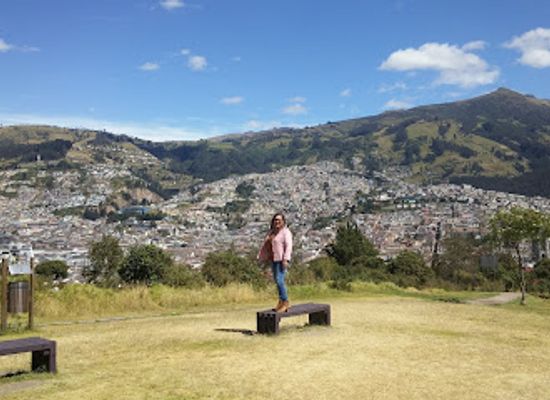 ecuador/cotopaxi-region/landmark/middle-of-the-world-city