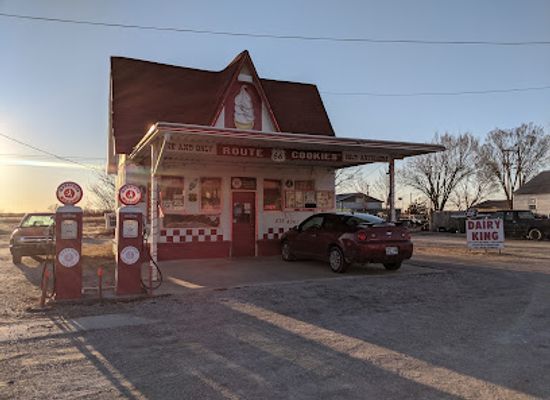oklahoma/central-oklahoma/landmark/historic-route-66-allen-s-conoco-fillin-station