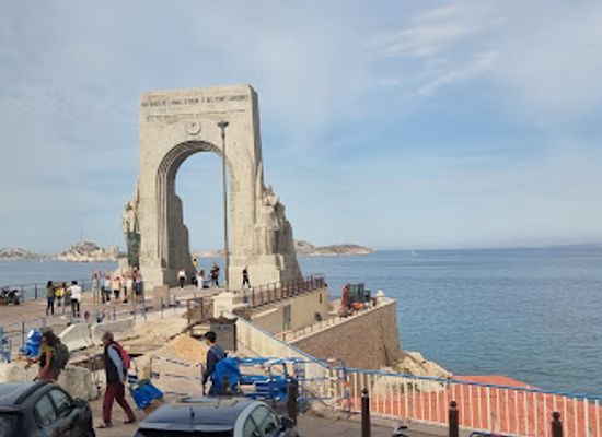 france/marseille/landmark/point-de-vue-corniche