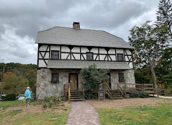 maryland/western-maryland/landmark/spruce-forest-artisan-village
