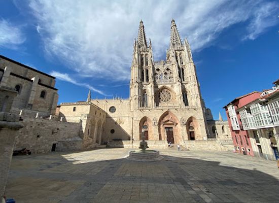 spain/burgos/landmark/plaza-santa-maria-4