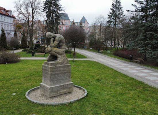 poland/słupsk/landmark/pomnik-upokorzony-w-slupsku