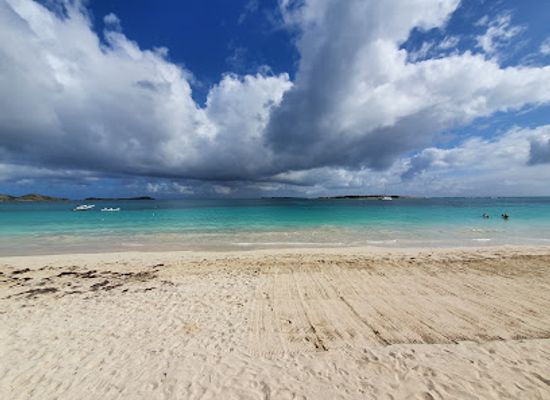 sint-maarten/oyster-pond/landmark/kontiki-beach