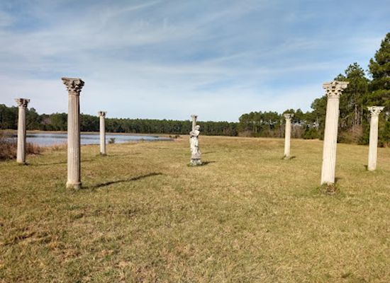 alabama/south-alabama/landmark/roman-columns