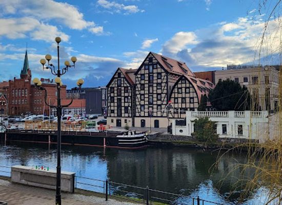 poland/bydgoszcz/landmark/spichrze-nad-brda-muzeum-okregowe-im-leona-wyczolkowskiego-w-bydgoszczy