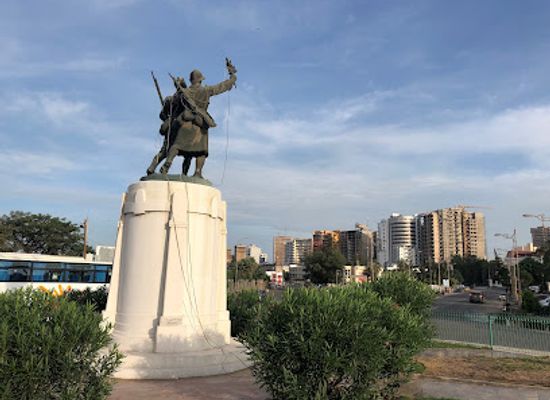 senegal/dakar/point-e/landmark/monument-demba-et-dupont