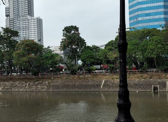 indonesia/surabaya/wonokromo/landmark/oude-ned-indie-stuwbrug-bij-de-rivier-de-djagir