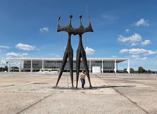 brazil/planalto-atlantico/landmark/three-powers-plaza