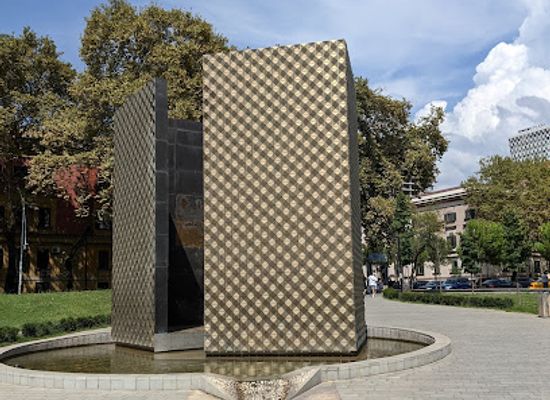 albania/tirana/landmark/independence-memorial