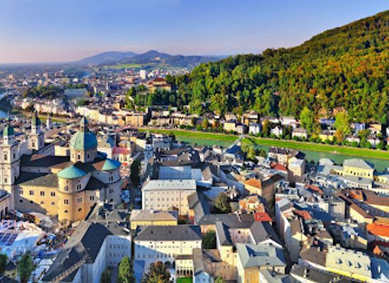 austria/tennengau/landmark/mozart-s-birthplace