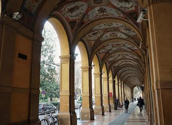 italy/bologna/landmark/p-za-cavour