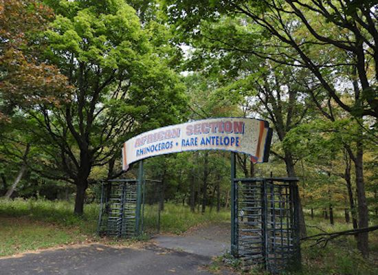 new-york/catskill-mountains/landmark/the-old-catskill-game-farm-abandoned-zoo