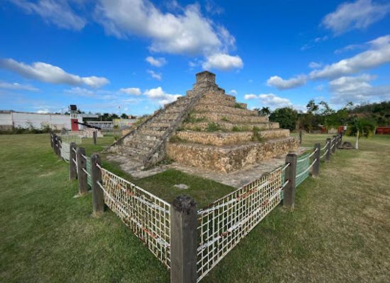 puerto-rico/aguadilla/landmark/piramide-de-aguada