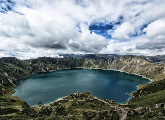 ecuador/quilotoa-crater-lake/landmark/laguna-quilotoa