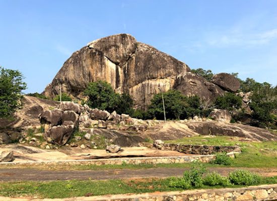 sri-lanka/yala-national-park/landmark/magul-maha-viharaya