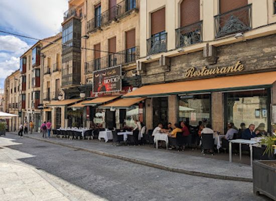 spain/salamanca/landmark/la-aldaba