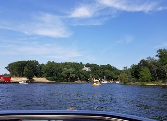 michigan/saugatuck/landmark/the-southerner