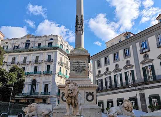 italy/naples/chiaia/landmark/monument-to-the-martyrs-neapolitan