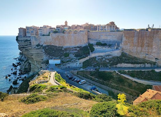 france/corsica/landmark/citadelle-de-bonifacio