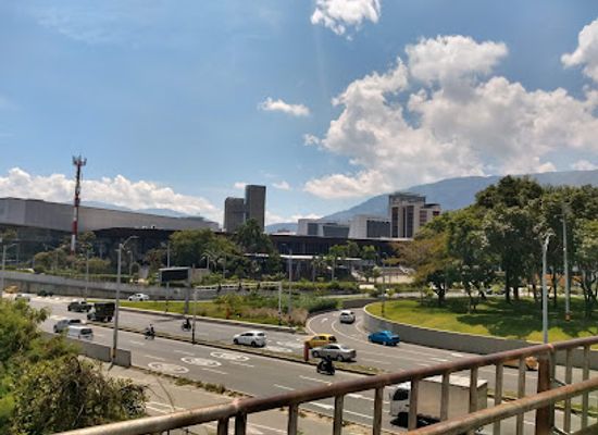colombia/medellin/landmark/plaza-de-la-libertad