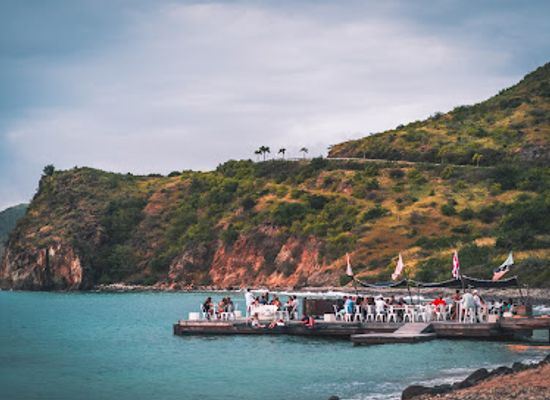 saint-kitts-and-nevis/black-rocks/landmark/salt-plage-at-christophe-harbour