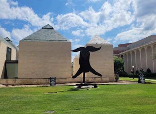 oklahoma/norman/landmark/fred-jones-jr-museum-of-art