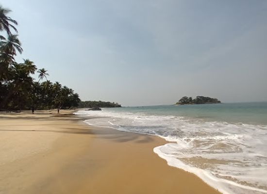 sierra-leone/john-obey-beach/landmark/bureh-beach