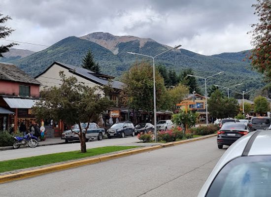 argentina/villa-la-angostura/landmark/oficina-de-turismo-villa-la-angostura