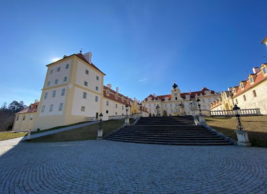 czechia/palava/landmark/rendezvous-dianin-chram