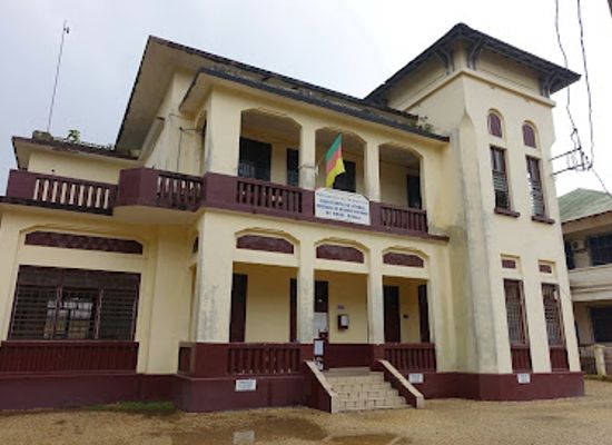 cameroon/douala/bonanjo/landmark/ancienne-residence-du-chef-de-circonscription