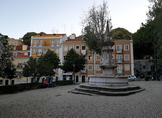 portugal/lisbon-coast/landmark/chafariz-do-largo-do-mastro