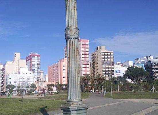 argentina/mar-del-plata/la-perla/landmark/monumento-del-aguila-del-juicio-de-paris