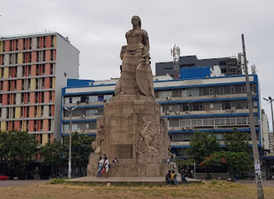 mozambique/maputo-province/landmark/workers-square